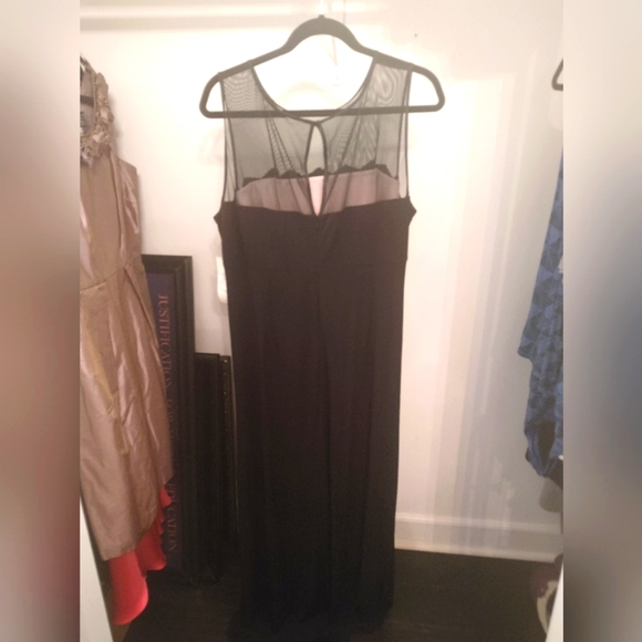 Evening gown - Picture 5 of 5